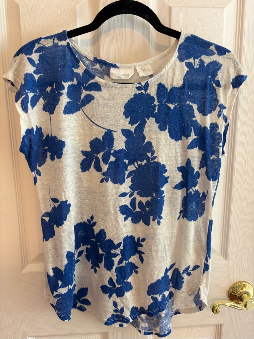 Cynthia Rowley White Top with Bold Blue Floral Print 100% Linen